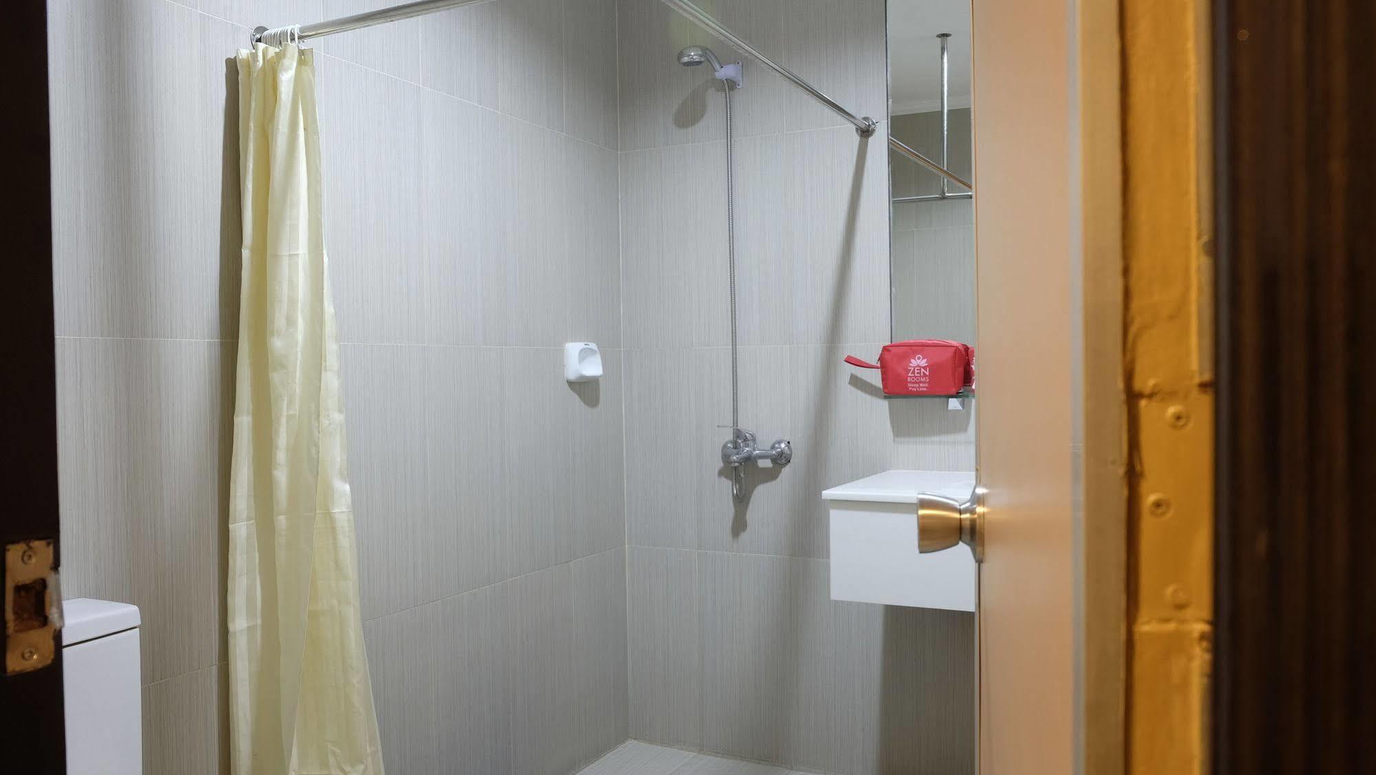 Zen Rooms Ninoy Aquino Airport Paranaque City Bagian luar foto